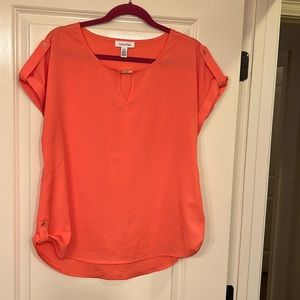 Calvin Klein Coral Top. Size L.